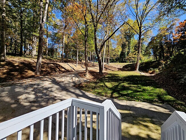 Foto del edificio - 101 Mandalay Rd