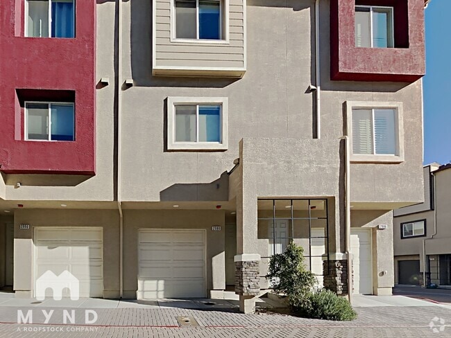 2988 Silver River Ln