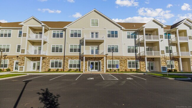 Foto del edificio - 104 Episcopal Rd