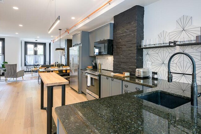 Foto del edificio - 1322 9th St NW