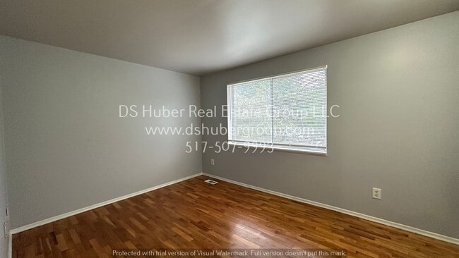Building Photo - 827 Vincent Ct