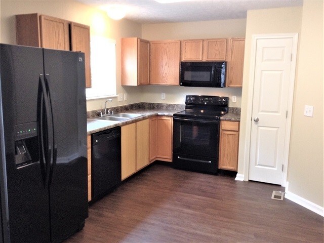 Building Photo - 1088 Brayden Ct