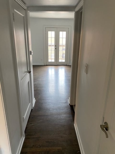 Building Photo - 1211 W 45th St