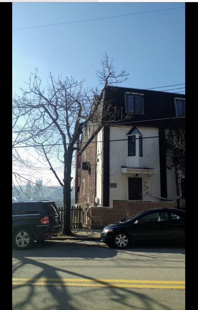Building Photo - 1769 Perrysville Ave