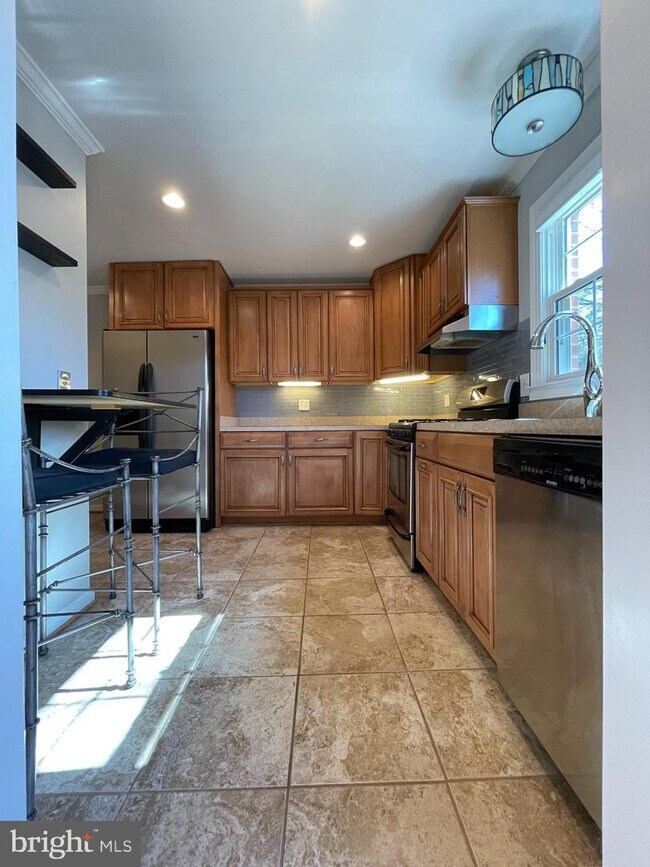 Building Photo - 4133 Novar Dr