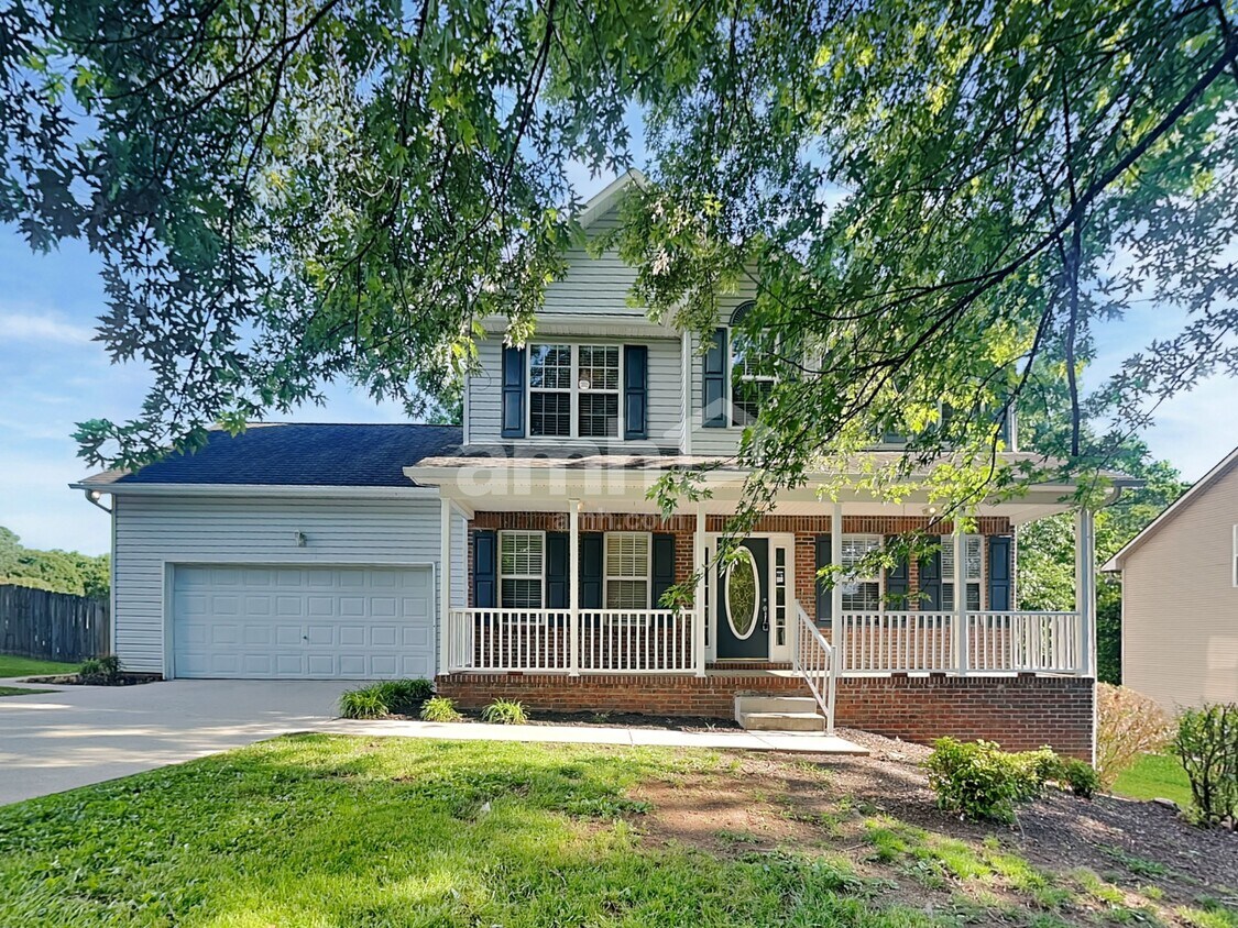 Primary Photo - 2916 Large Oak Ln