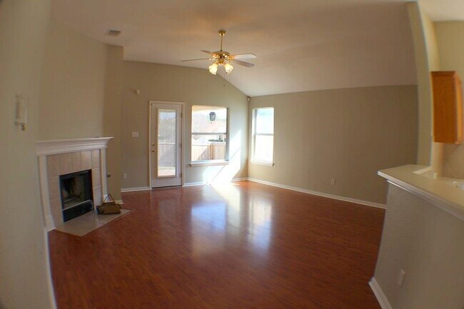 Building Photo - 2200 Bakers Way