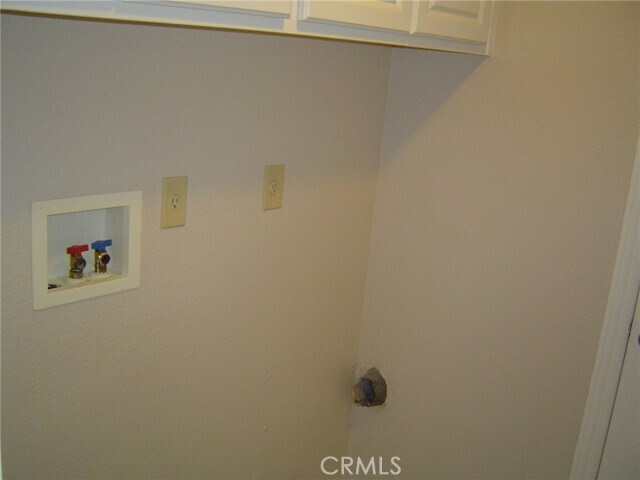 Building Photo - 902 Basilone Dr