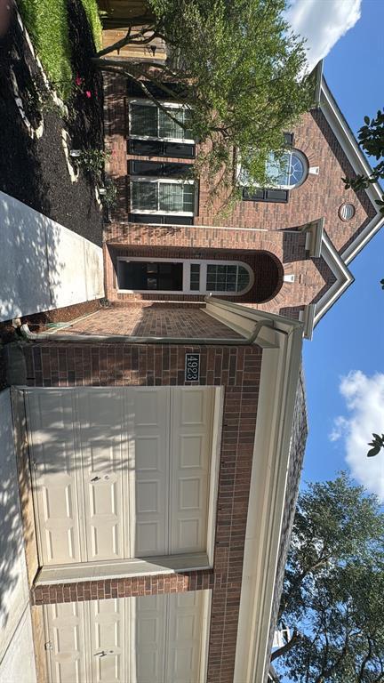 Foto principal - 4923 Lake Gladewater Ct