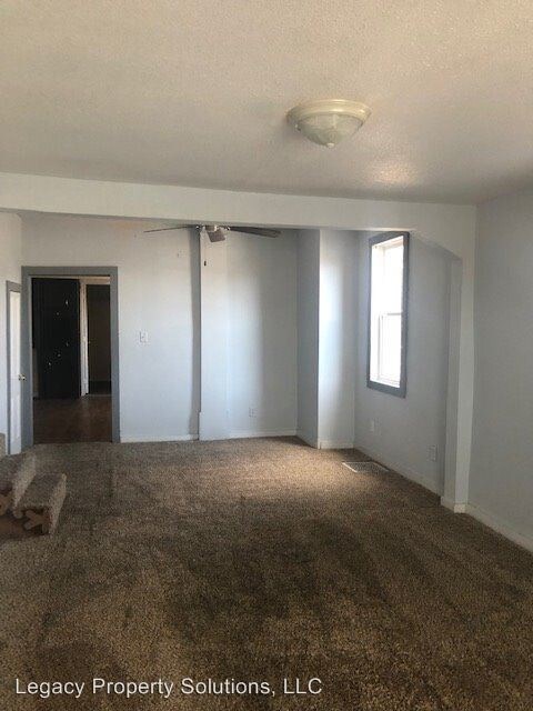 Foto del edificio - 814 W 19th St