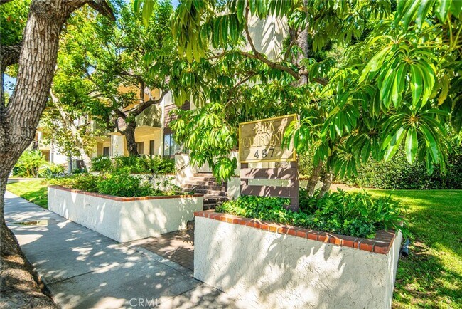 Foto del edificio - 497 E California Blvd