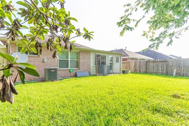 Foto del edificio - 13138 Woodvine Trail