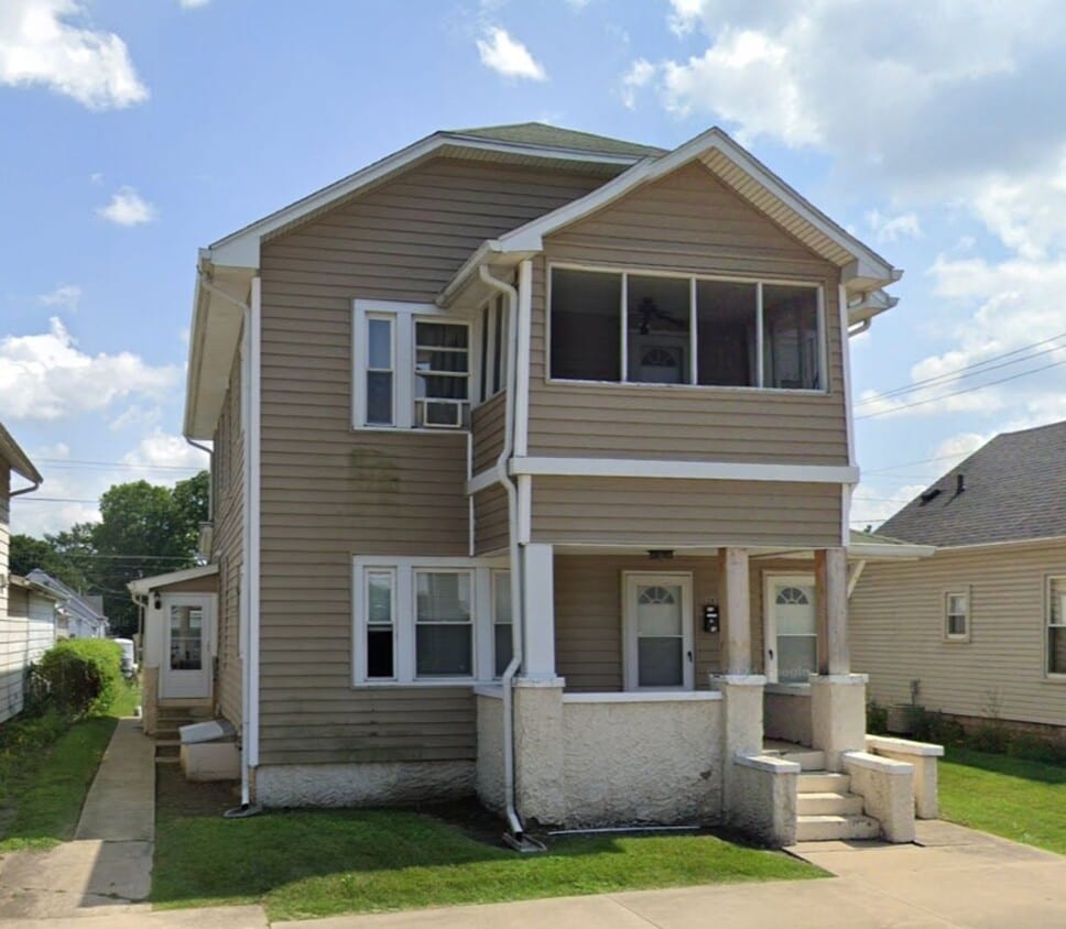 Primary Photo - 283 W Main St