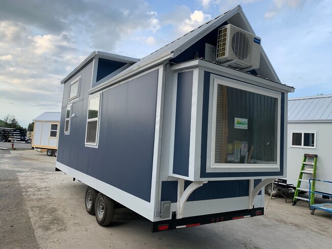 Building Photo - Incredible Tiny Home for Rent!