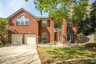 Building Photo - 208 Doral Ct