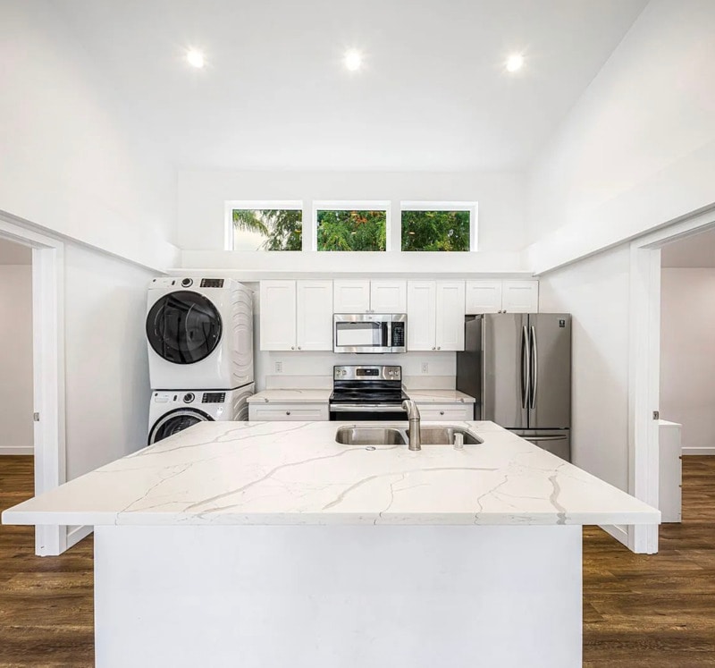 Photo - 554 n Cambridge