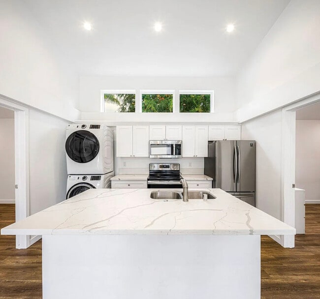 Photo - 554 N Cambridge St Apartment