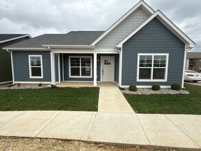 Building Photo - 2038 Harmony Ln