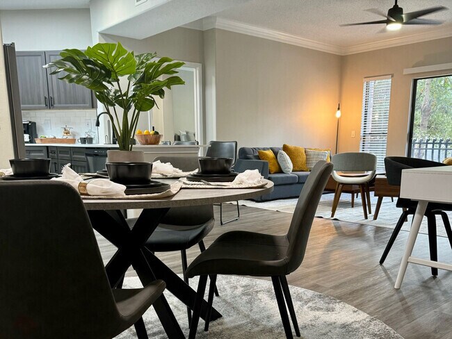 Foto del edificio - One Month Free – More Comfort, Less Cost