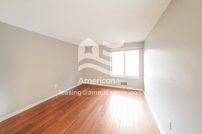 Foto del edificio - 30 Tilegate Glen