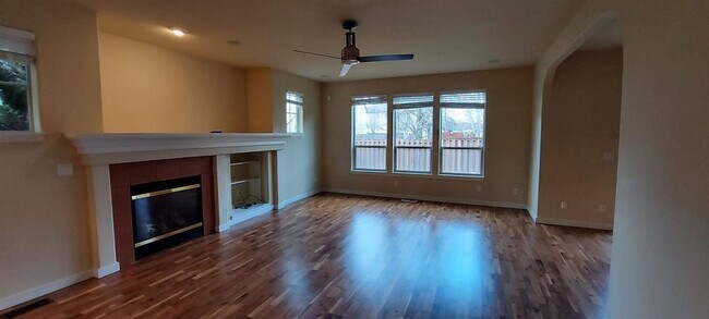 Foto del edificio - 3 br, 2.5 bath House - 6337 NE Southbrook Ct.