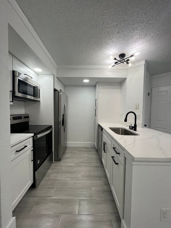 Foto del edificio - 5773 Gatlin Ave
