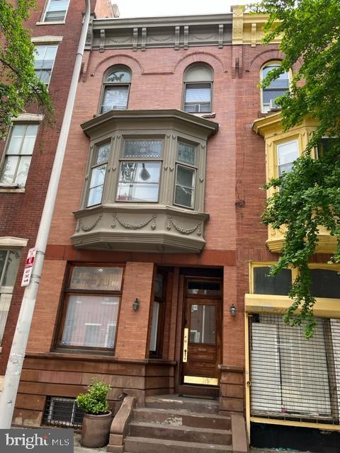 Building Photo - 423 S 15th St