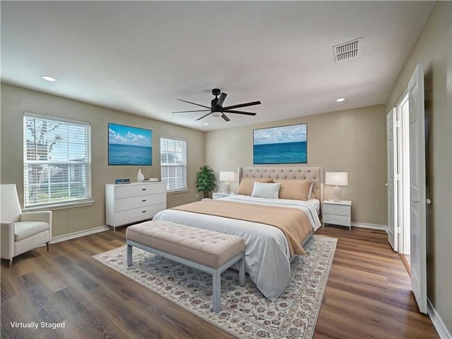 Building Photo - 3 bedroom 3 bath house