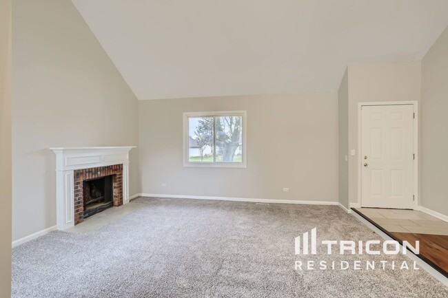 Building Photo - 5224 Arlington Cir