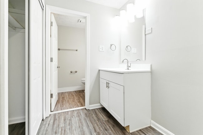 9400 Hurstbourne Park Blvd-94.jpg - The Rye Apartments