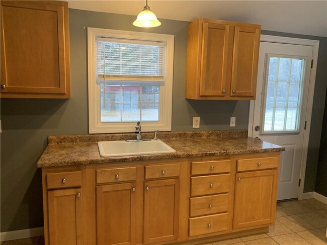 Building Photo - 59 Hartford Pike