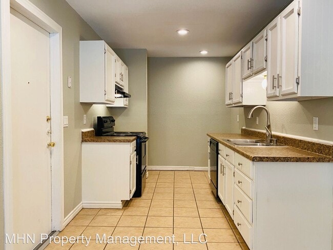 Building Photo - 3 br, 2 bath House - 16406 Oak Rock St