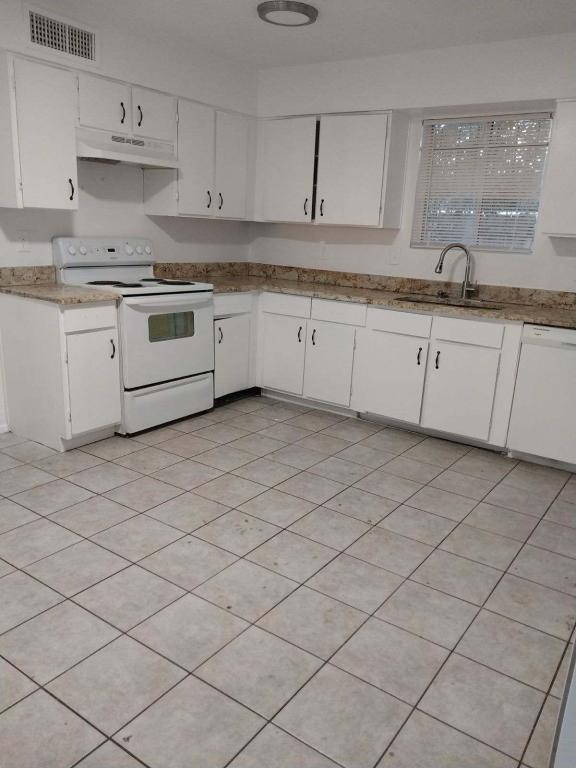 Photo - 3314 W Golden Ln Townhome