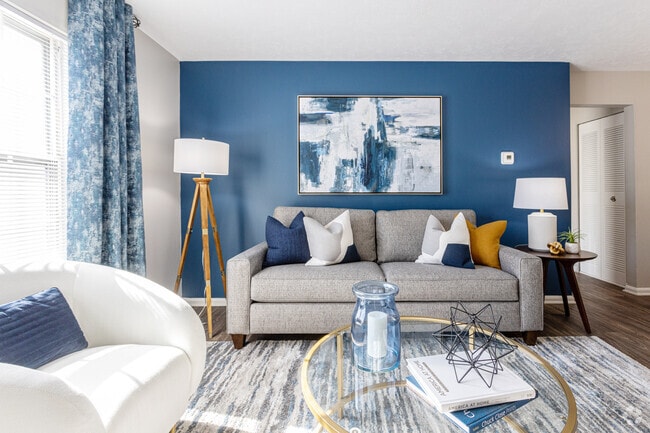 2BR, 2BA - 1,150 SF - Living Room - z-120125-The Hemingway