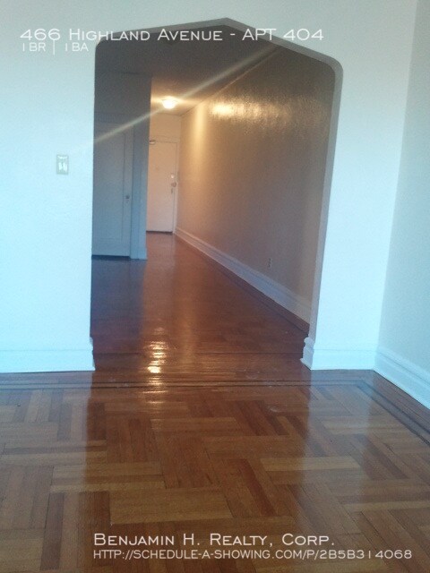 Building Photo - 466 Highland Ave