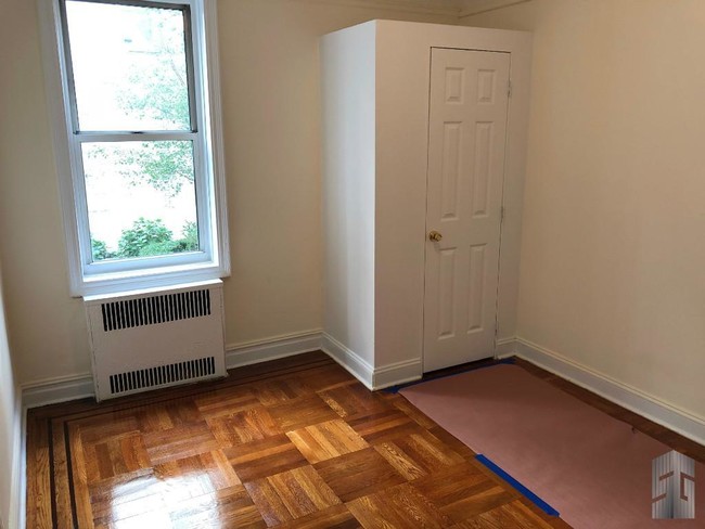 Building Photo - 3105 Avenue I