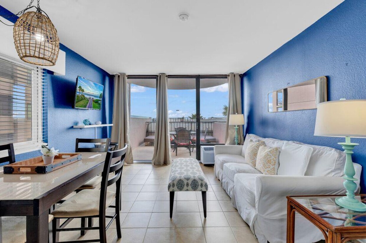 Foto principal - 2406 N Ocean Blvd