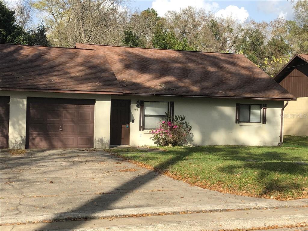 703 SE 28th Pl, Ocala, FL 34471 Townhouse for Rent in Ocala, FL