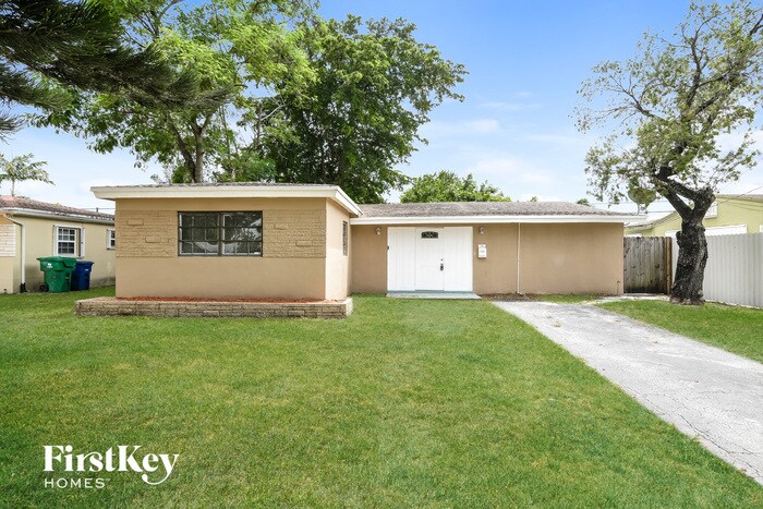 Foto principal - 7300 Ramona St