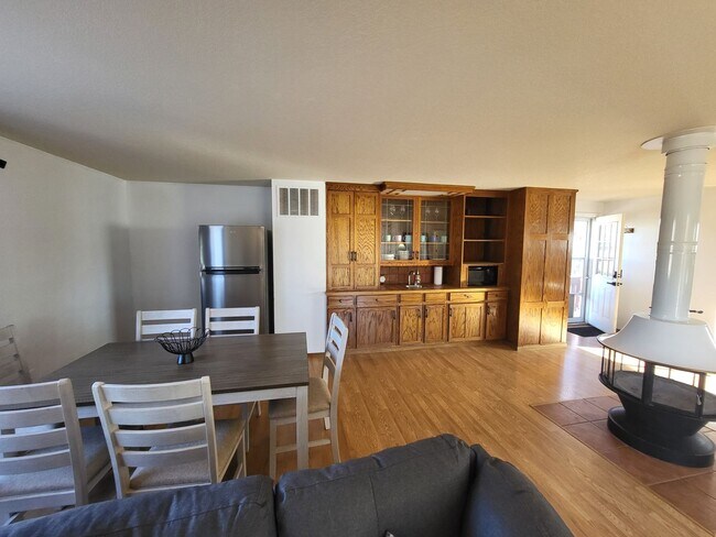 Foto del edificio - Beautiful Mountain View! 725 Jackson Way, ...