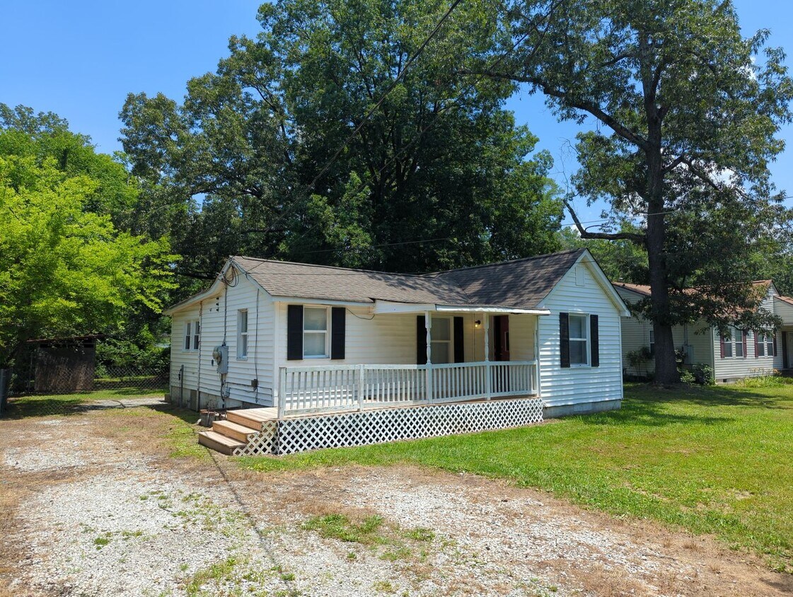 Primary Photo - East Ridge 2 Bedroom House