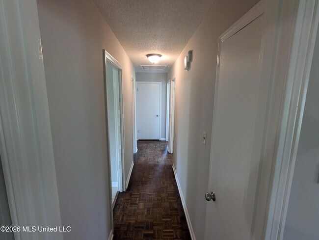 Foto del edificio - 1319 Stateline Rd W