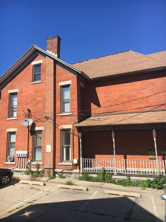 10 W 26th St, Erie, PA 16508 Apartments Erie, PA