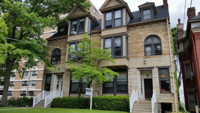 Foto del edificio - 208 N Dithridge St
