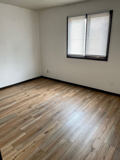 Bedroom #1 - 1222 W Monroe St