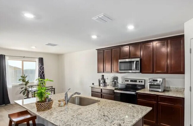 Foto del edificio - 577 W Pintail Dr