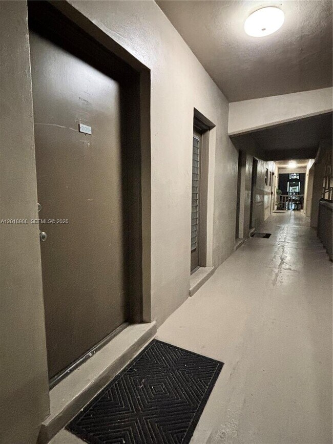 Foto del edificio - 1480 E Sample Rd