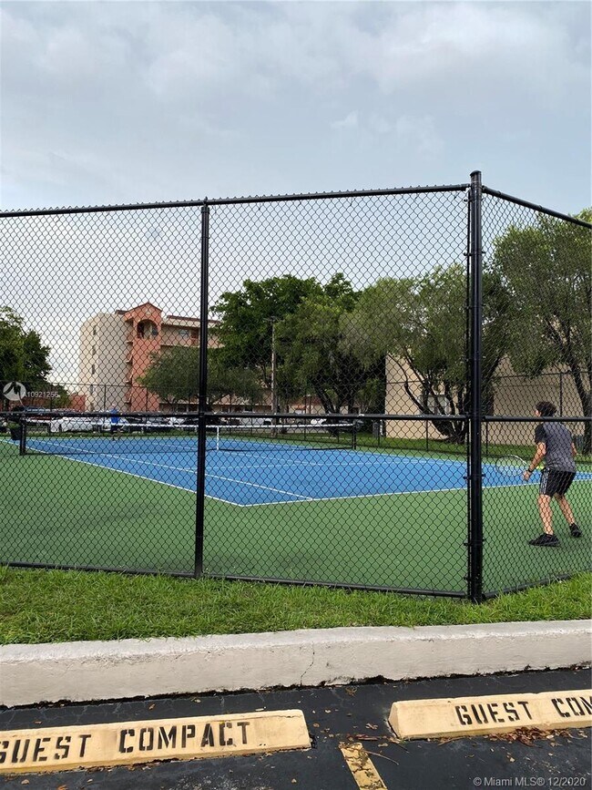 Foto del edificio - 10255 NW 9th St Cir