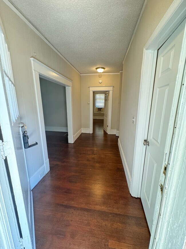 Foto del edificio - Nice 3 bedroom 1 bathroom House