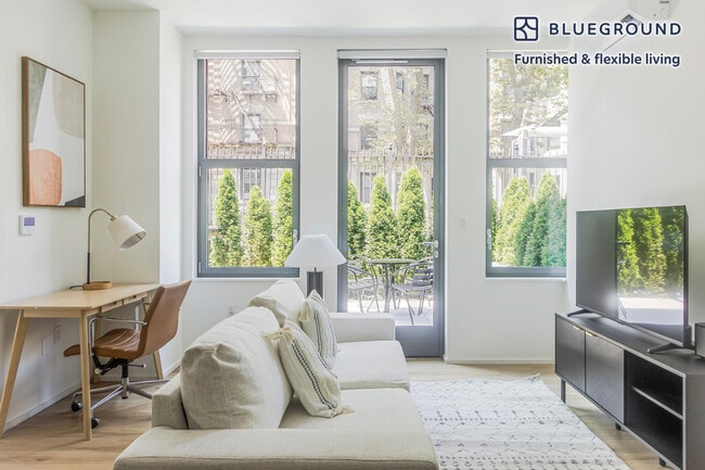 Building Photo - 955 Sterling Pl